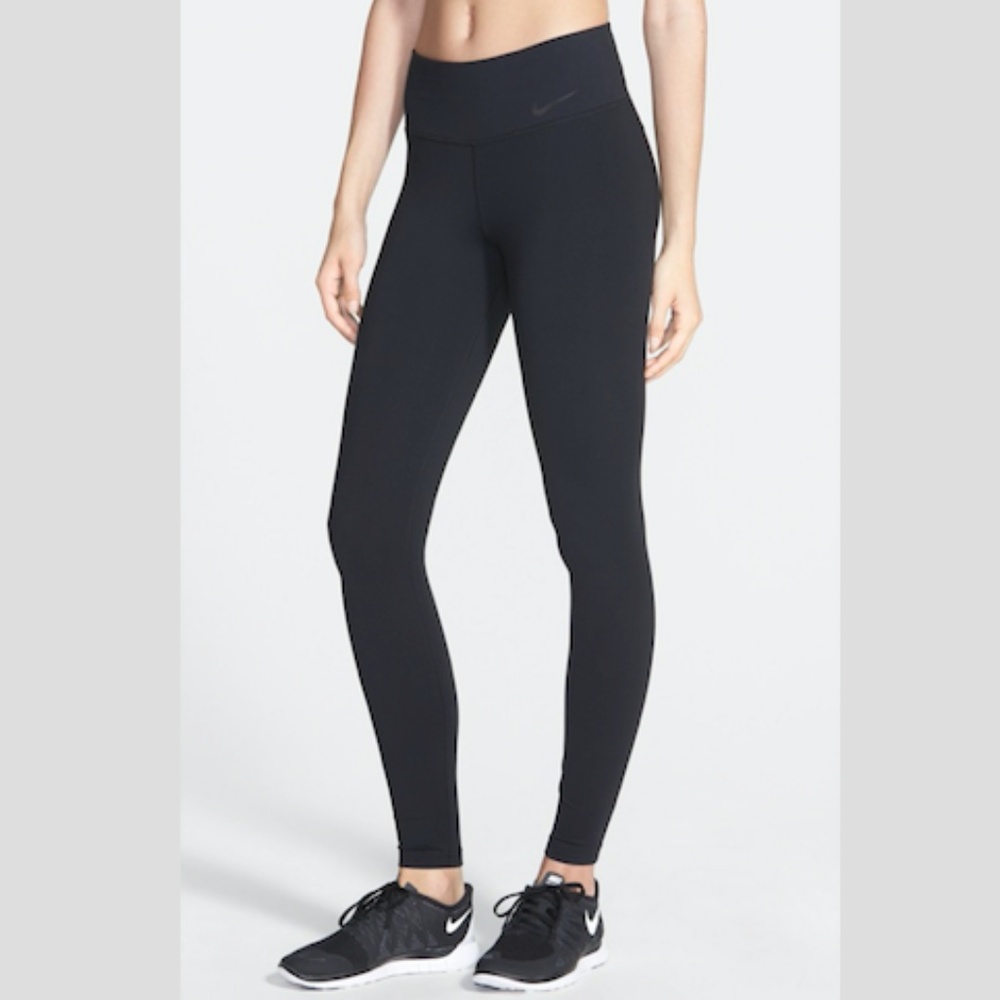 NEVER WORN. Nike Long Leggings!!!